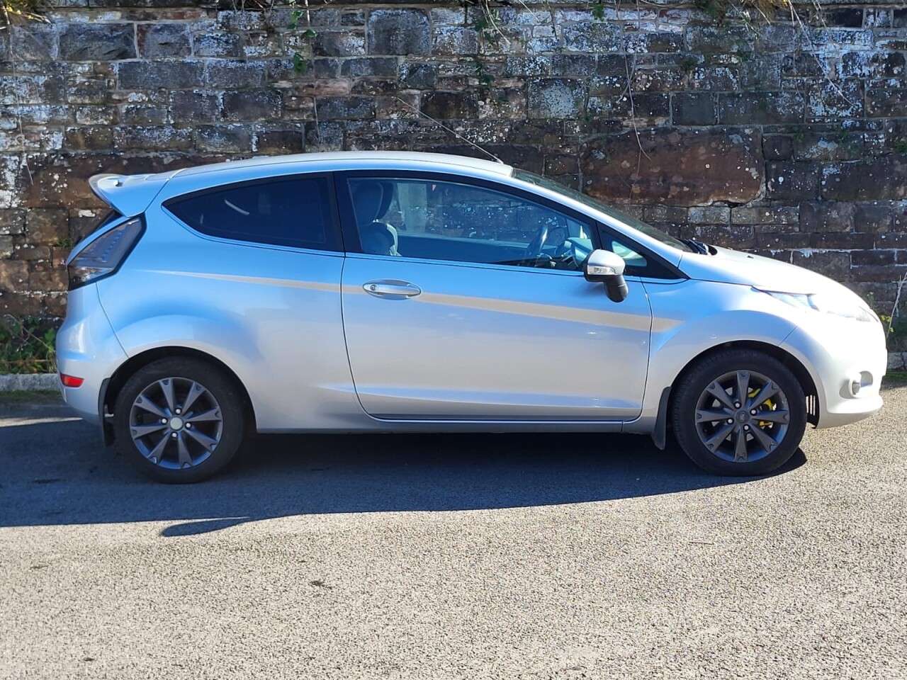 2010 FORD FIESTA 2010 FORD FIESTA