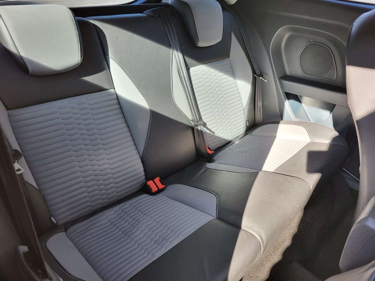 2010 FORD FIESTA 2010 FORD FIESTA