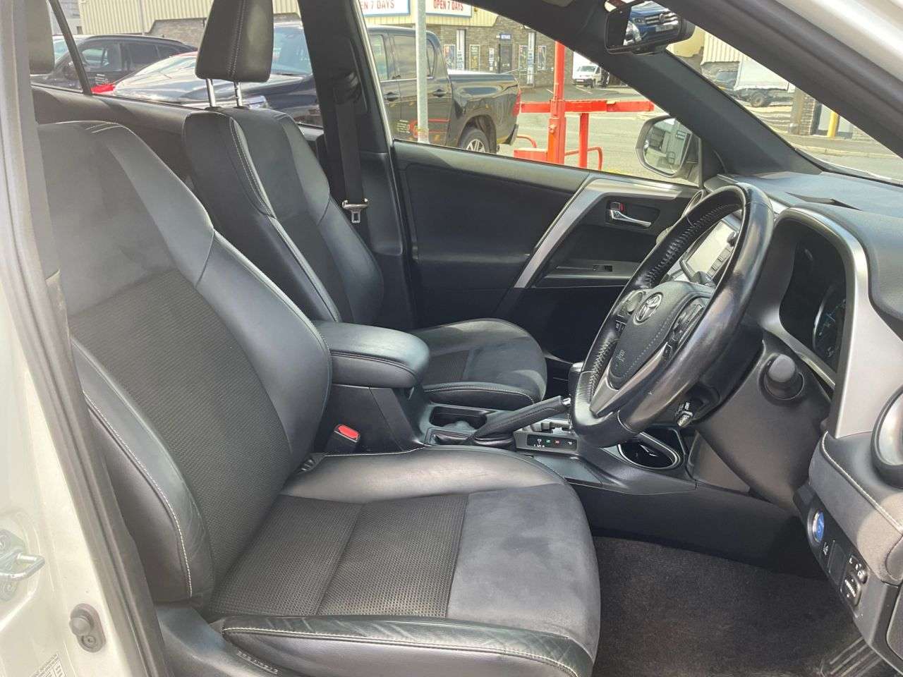 2017 TOYOTA RAV4 2017 TOYOTA RAV4