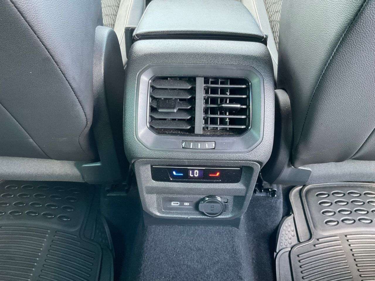 2022 VOLKSWAGEN TIGUAN 2022 VOLKSWAGEN TIGUAN