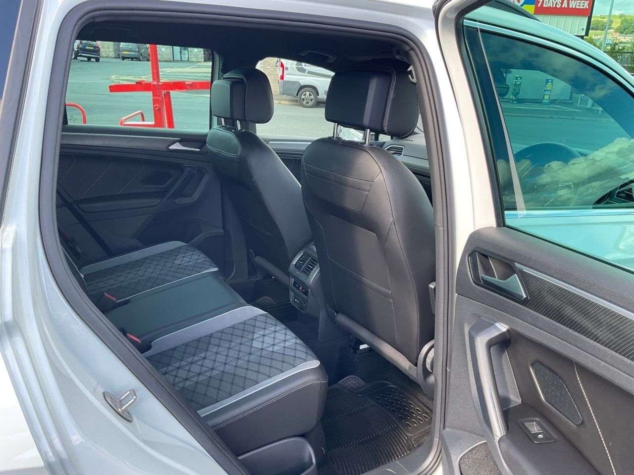 2022 VOLKSWAGEN TIGUAN 2022 VOLKSWAGEN TIGUAN