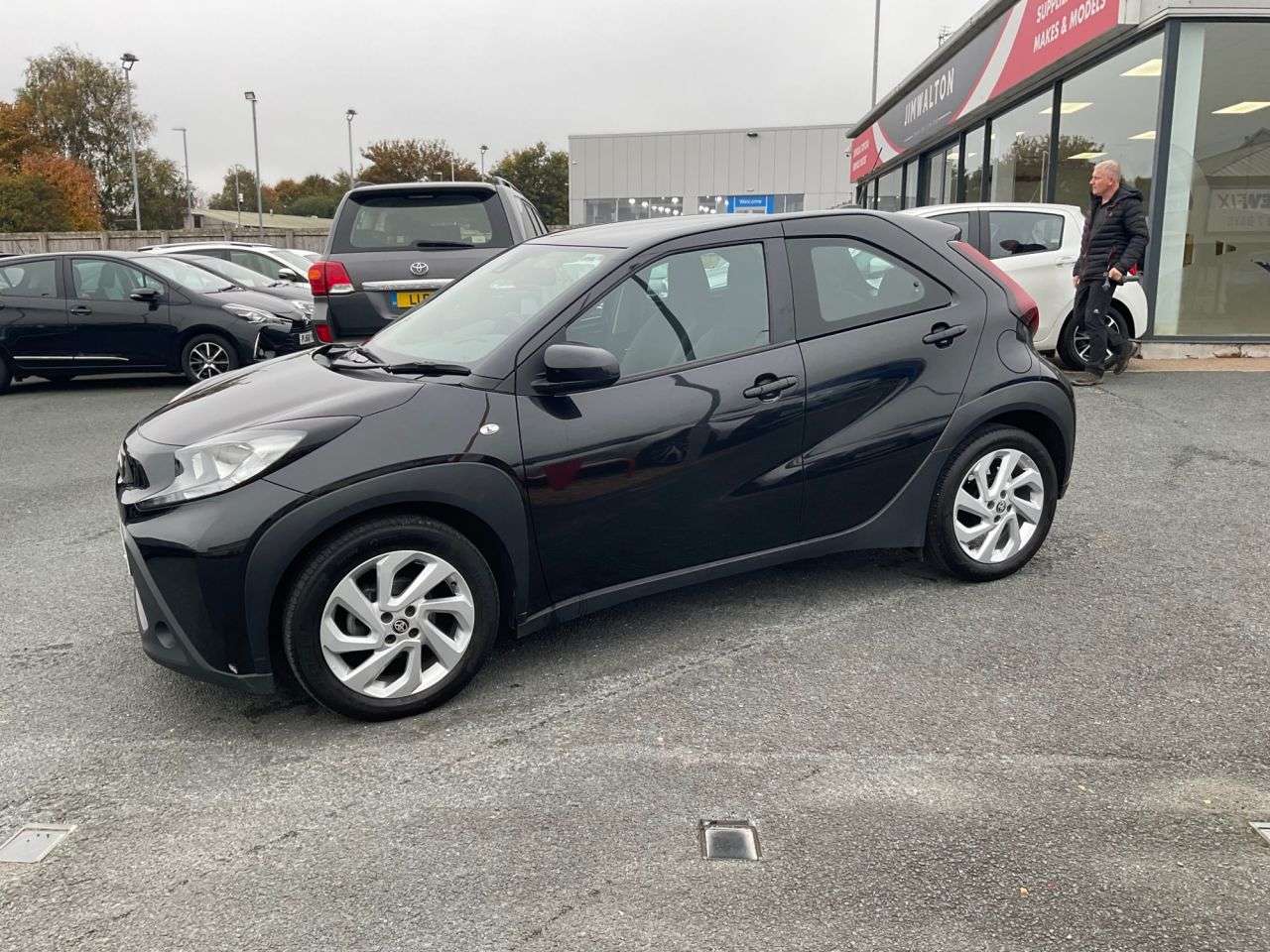 2023 TOYOTA AYGO X 2023 TOYOTA AYGO X