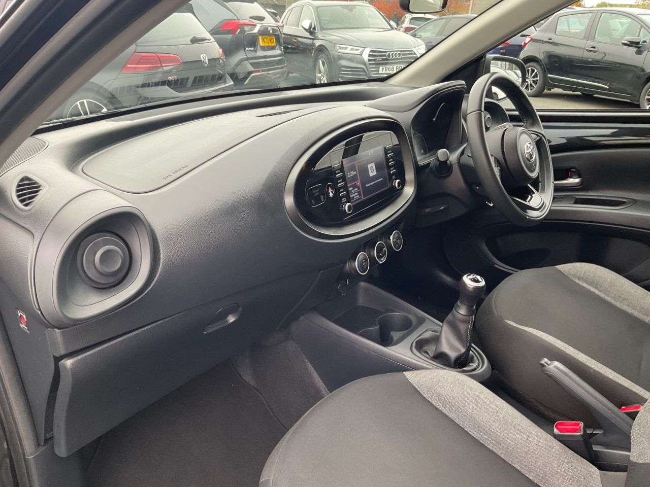 2023 TOYOTA AYGO X 2023 TOYOTA AYGO X