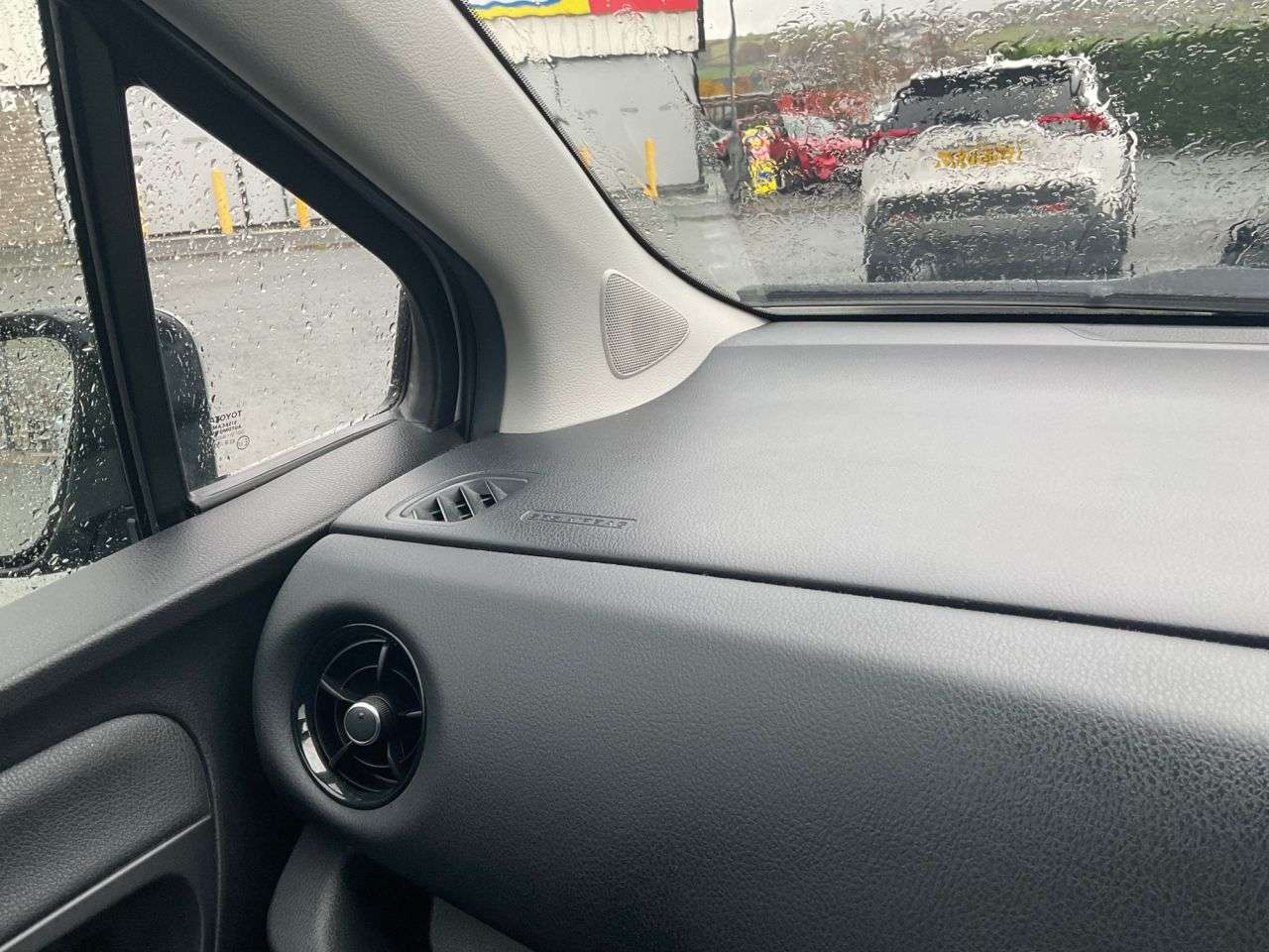 2018 TOYOTA YARIS 2018 TOYOTA YARIS