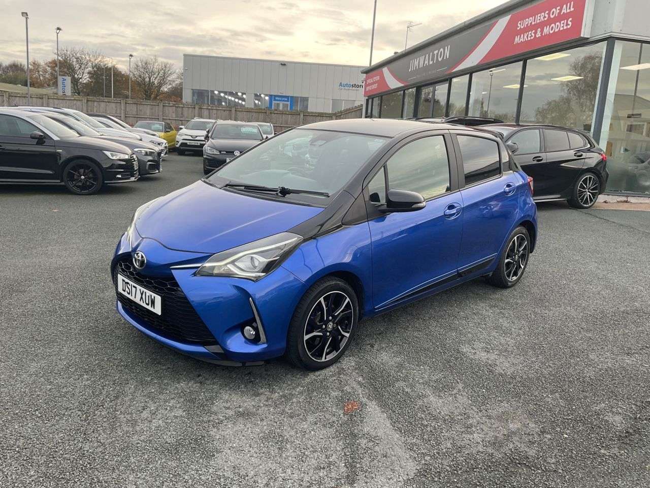 2017 TOYOTA YARIS 2017 TOYOTA YARIS