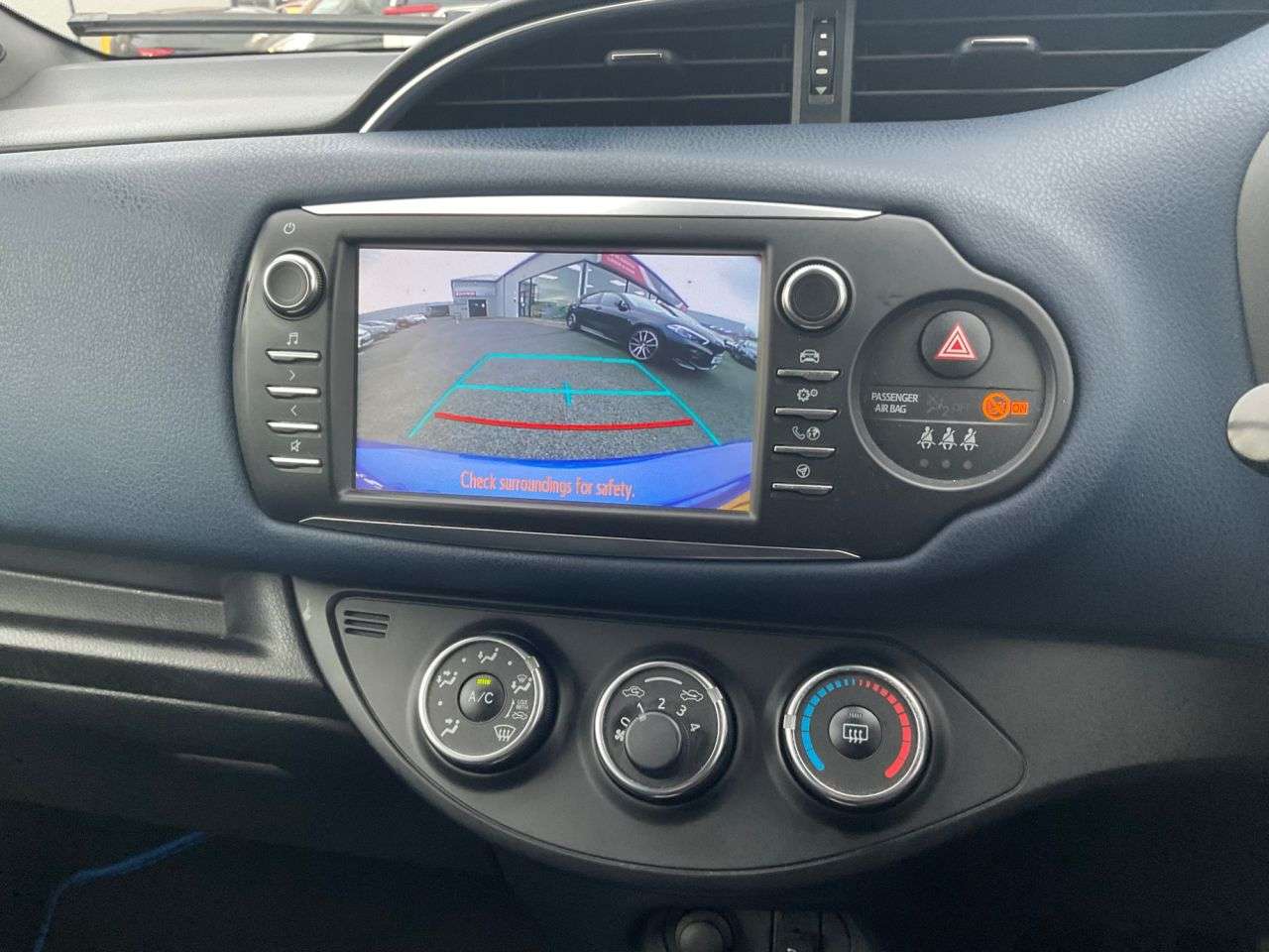 2017 TOYOTA YARIS 2017 TOYOTA YARIS