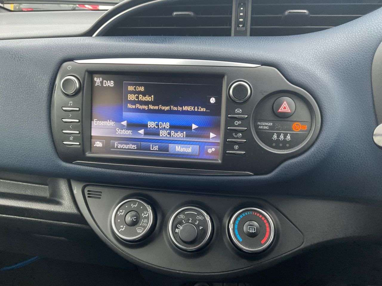 2017 TOYOTA YARIS 2017 TOYOTA YARIS