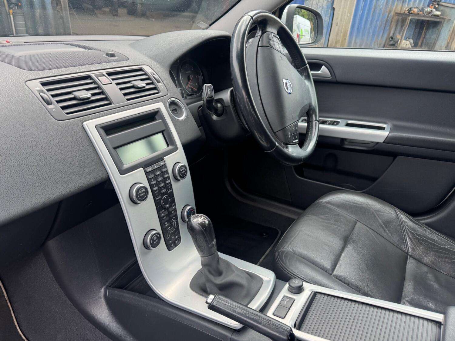 2012 VOLVO V50 2012 VOLVO V50