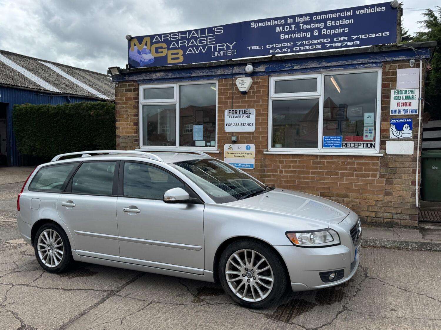 2012 VOLVO V50 2012 VOLVO V50