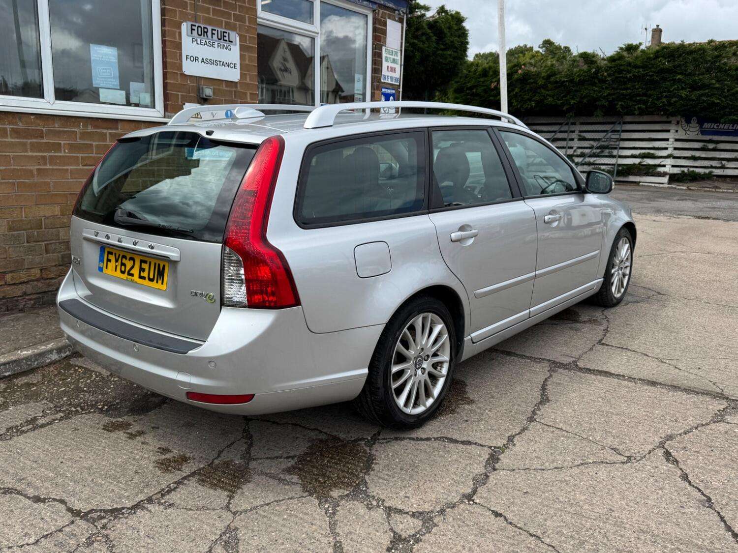 2012 VOLVO V50 2012 VOLVO V50