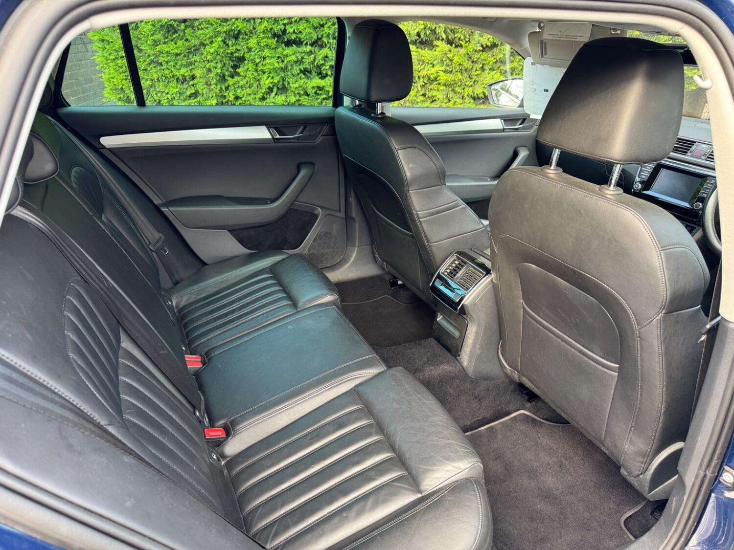 2015 SKODA SUPERB 2015 SKODA SUPERB