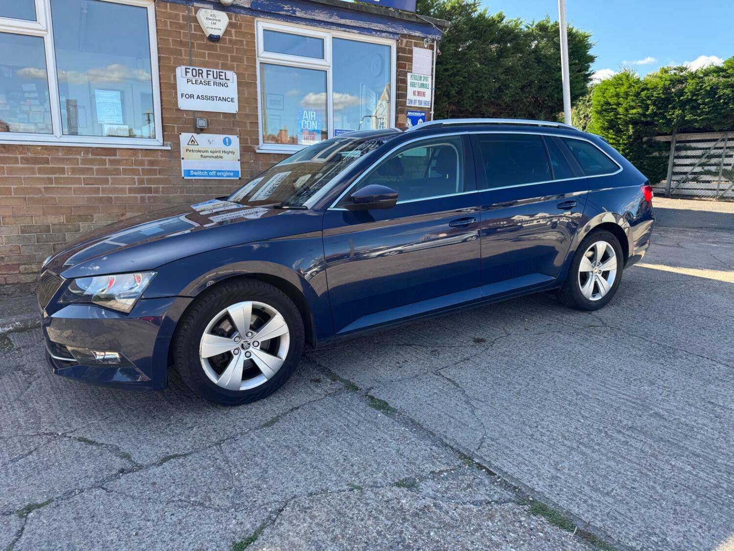 2015 SKODA SUPERB 2015 SKODA SUPERB