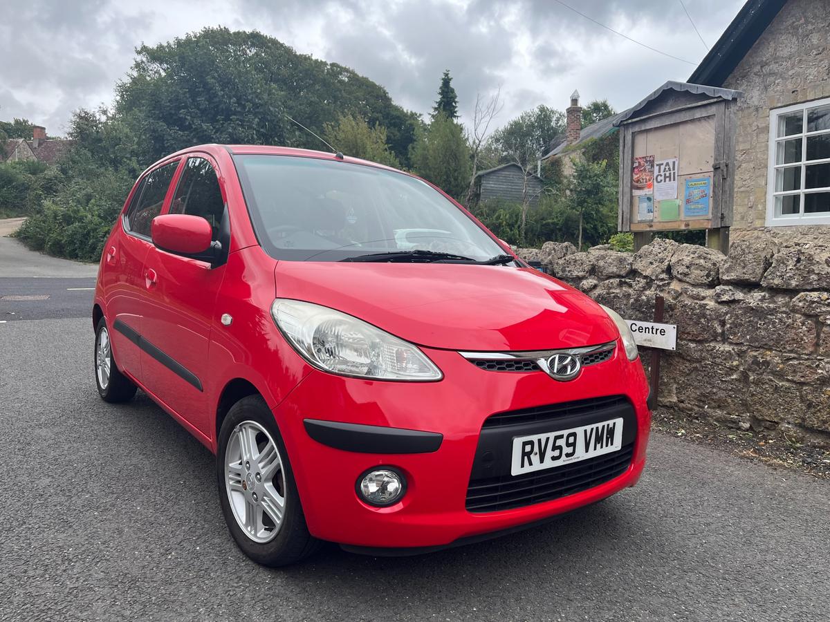 Check out this Hyundai I10 2009 Petrol Manual