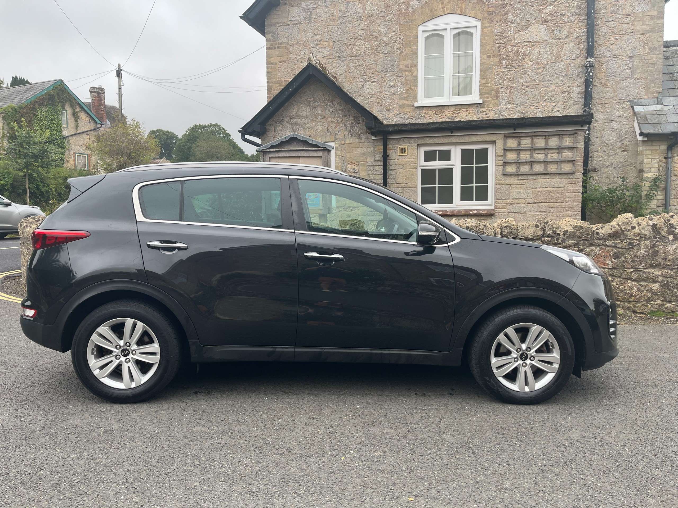 2017 KIA SPORTAGE 2017 KIA SPORTAGE