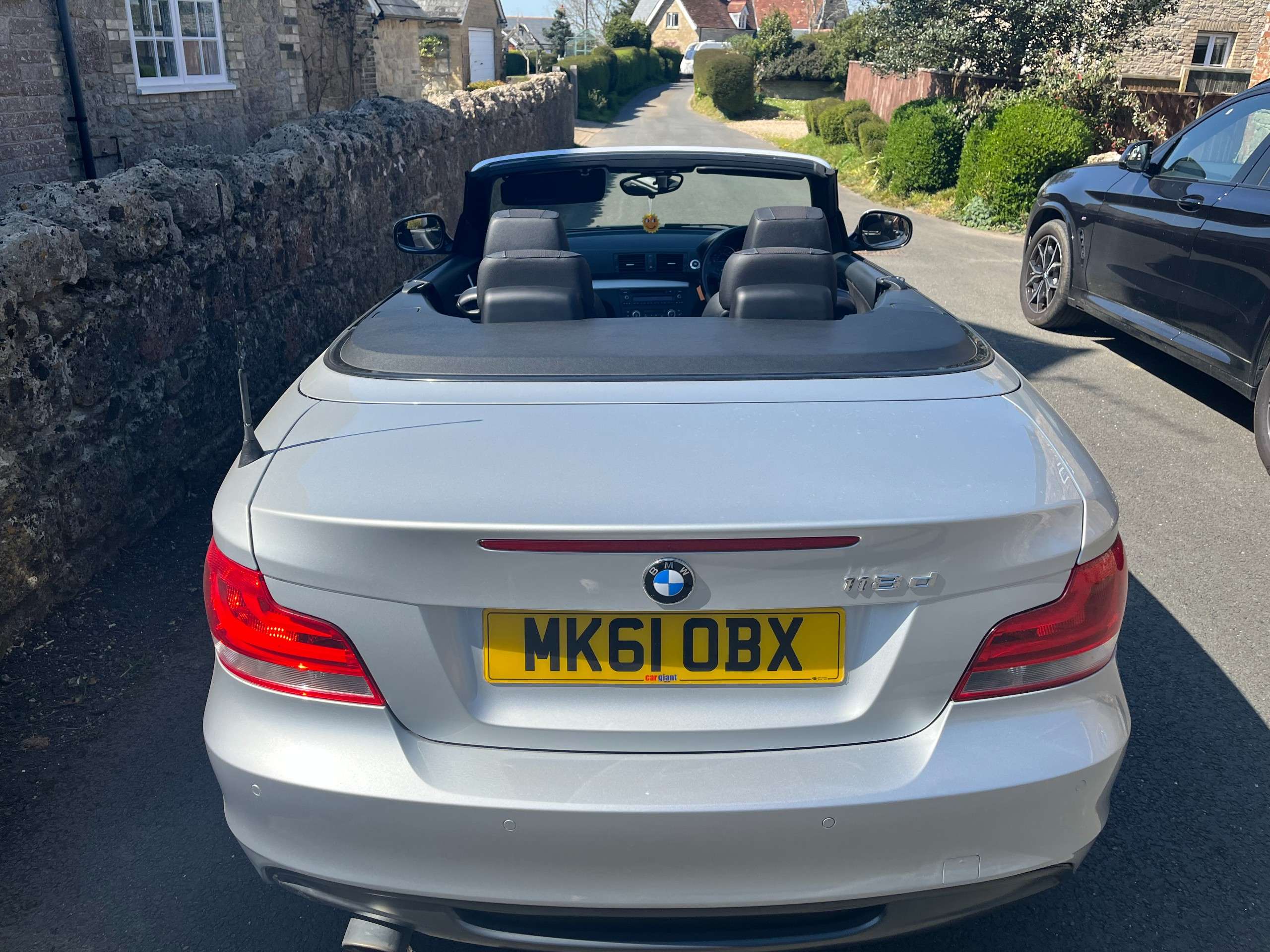 2011 BMW 1 SERIES 2011 BMW 1 SERIES