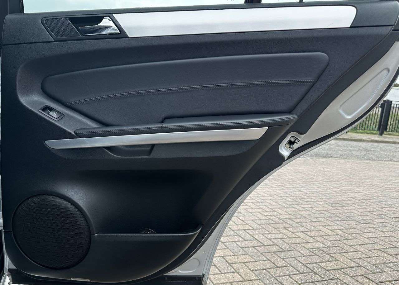 2009 MERCEDES-BENZ M-CLASS 2009 MERCEDES-BENZ M-CLASS