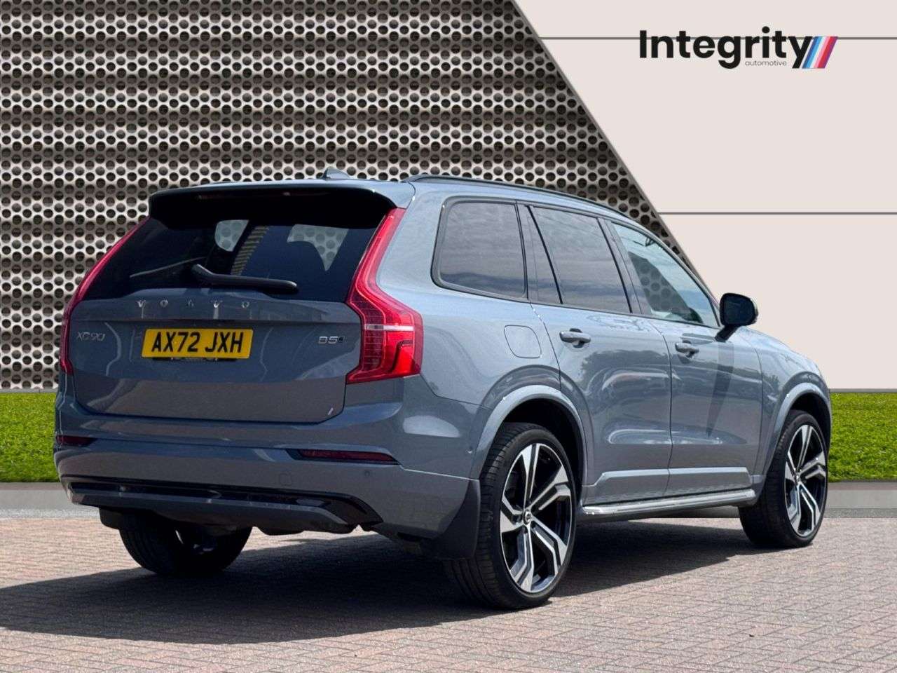 2023 VOLVO XC90 2023 VOLVO XC90