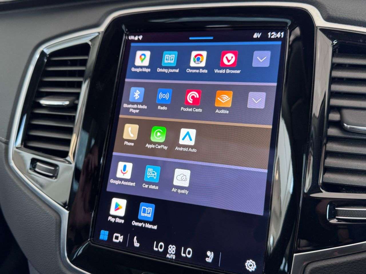 2023 VOLVO XC90 2023 VOLVO XC90