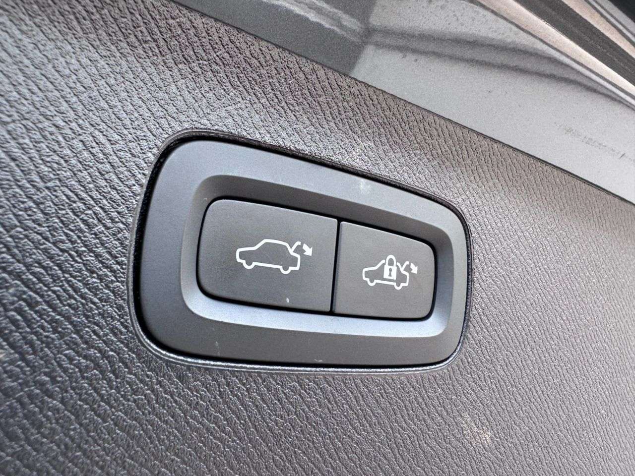 2023 VOLVO XC90 2023 VOLVO XC90