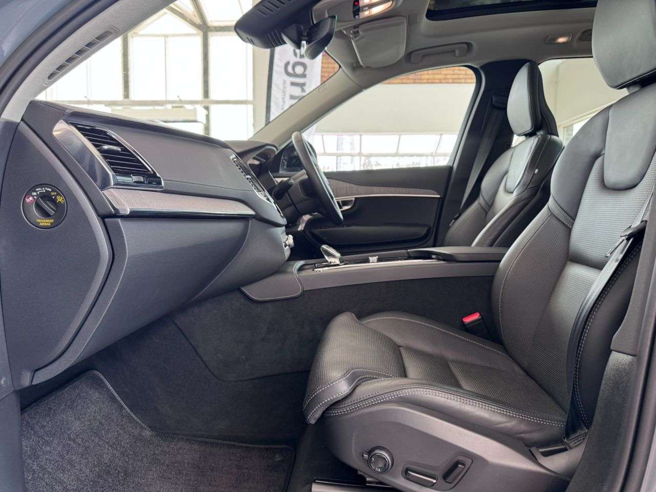 2023 VOLVO XC90 2023 VOLVO XC90