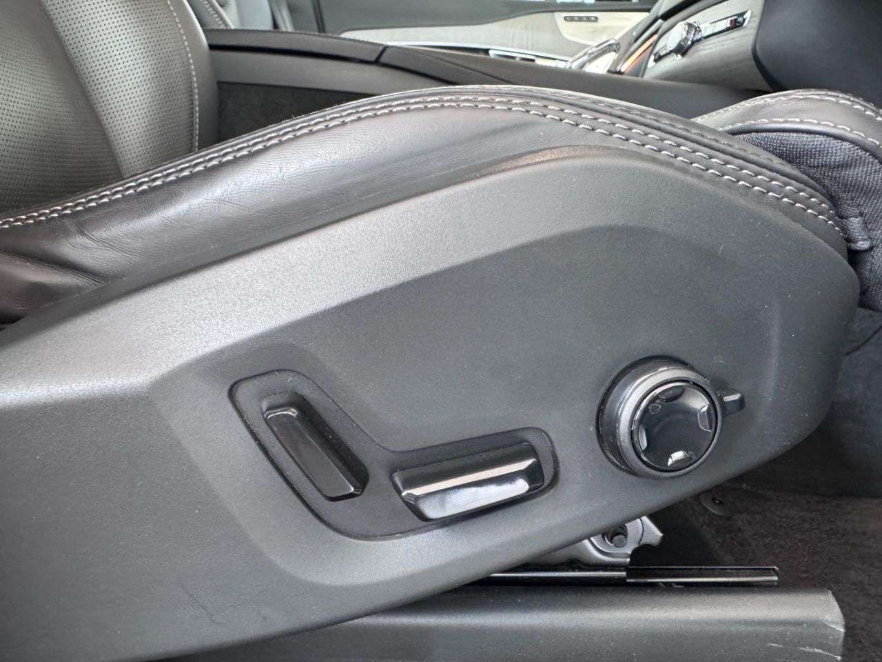 2023 VOLVO XC90 2023 VOLVO XC90