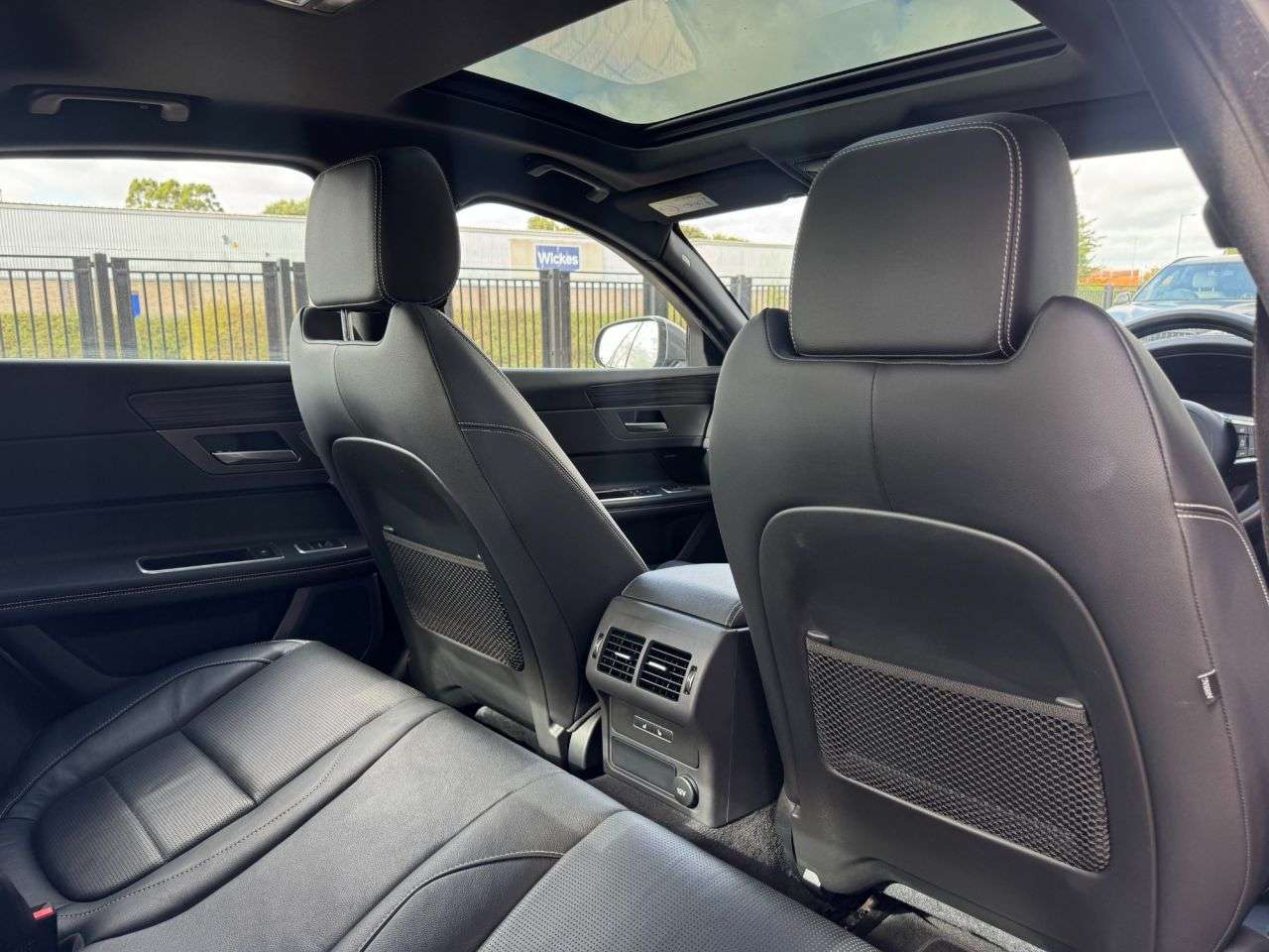 2017 JAGUAR XF 2017 JAGUAR XF