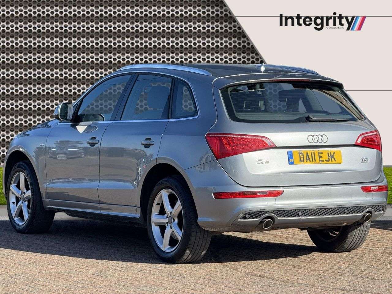 2011 AUDI Q5 2011 AUDI Q5