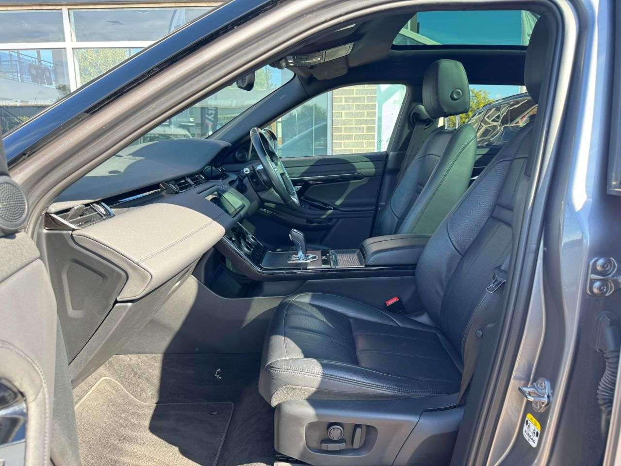 2019 LAND ROVER RANGE ROVER EVOQUE 2019 LAND ROVER RANGE ROVER EVOQUE