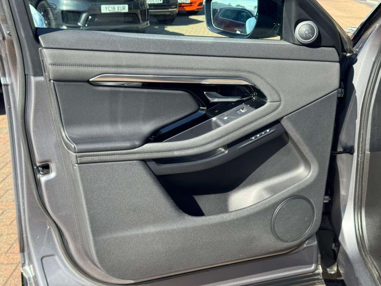 2019 LAND ROVER RANGE ROVER EVOQUE 2019 LAND ROVER RANGE ROVER EVOQUE