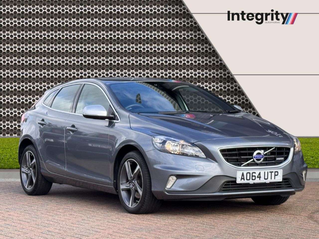 2014 VOLVO V40 2014 VOLVO V40