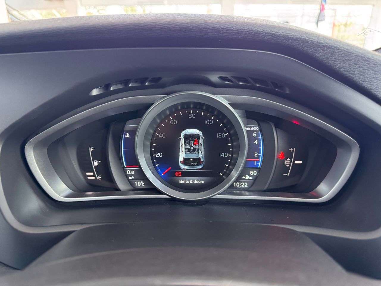 2014 VOLVO V40 2014 VOLVO V40