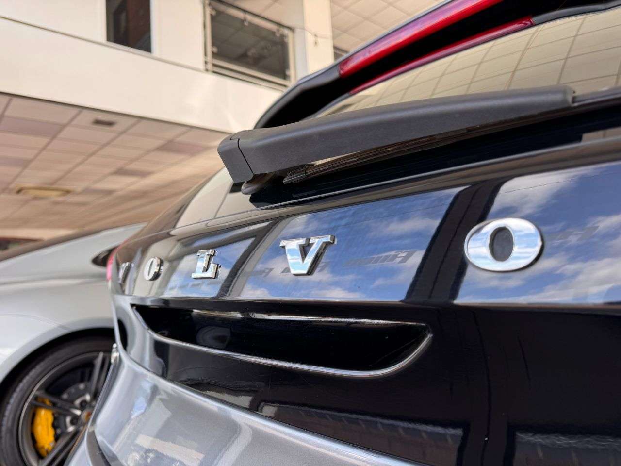 2014 VOLVO V40 2014 VOLVO V40