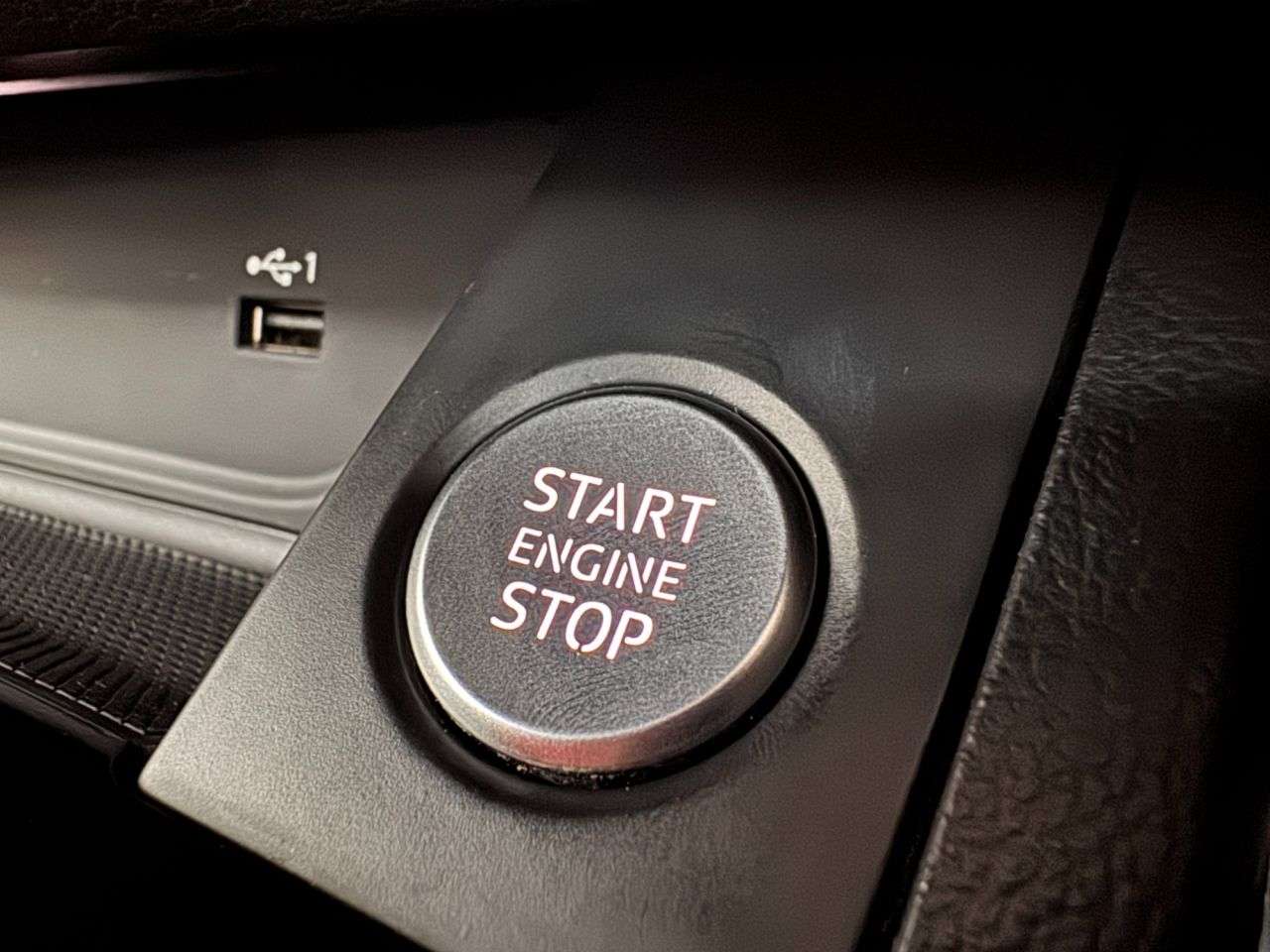 2020 AUDI A4 AVANT 2020 AUDI A4 AVANT