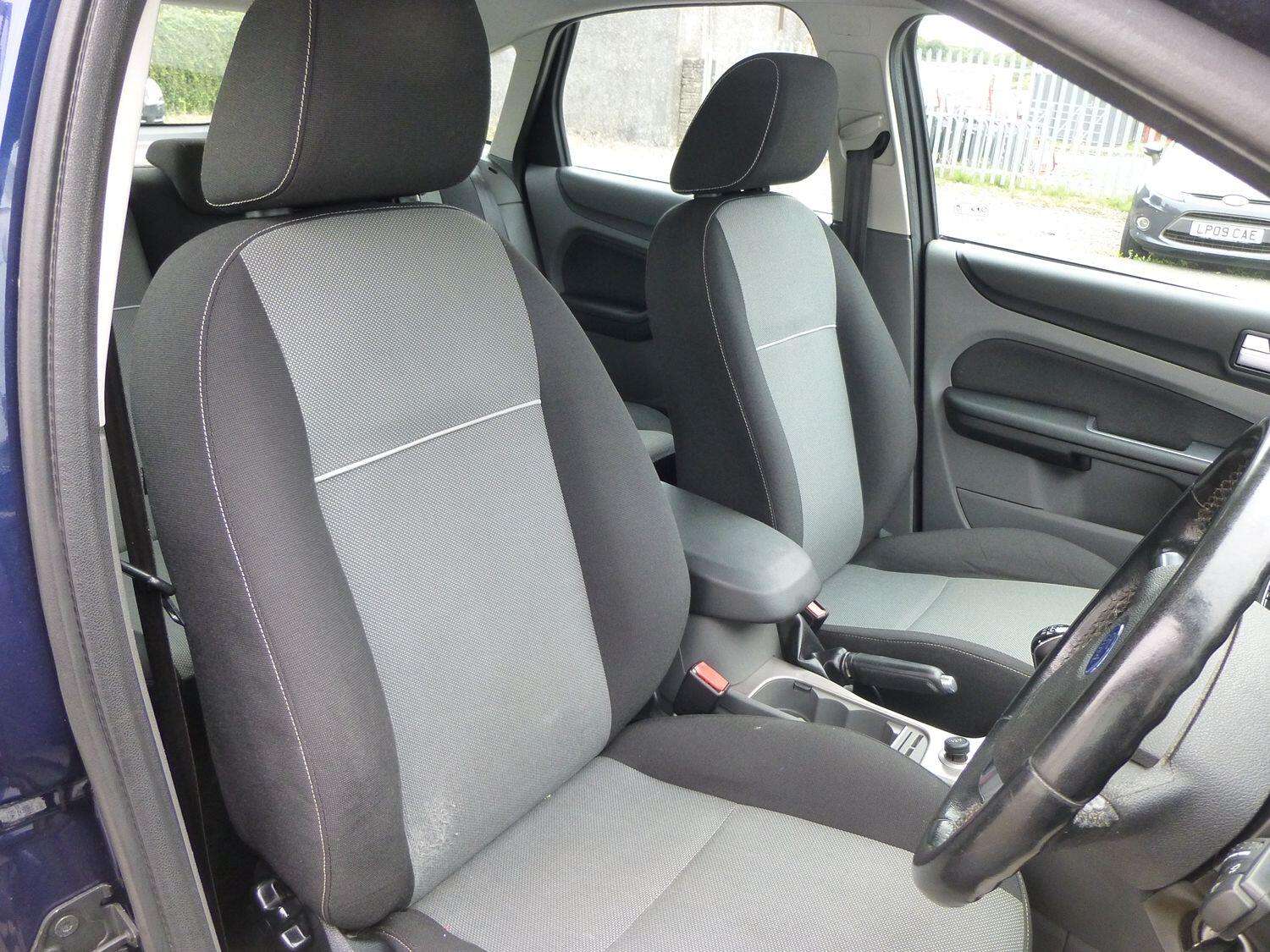 2010 FORD FOCUS 2010 FORD FOCUS