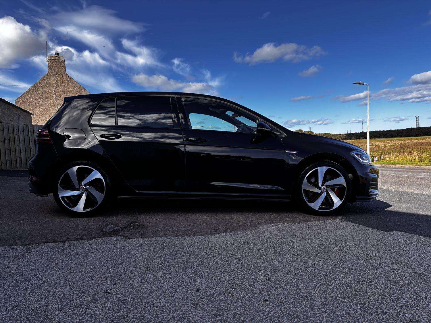 2019 VOLKSWAGEN GOLF 2019 VOLKSWAGEN GOLF