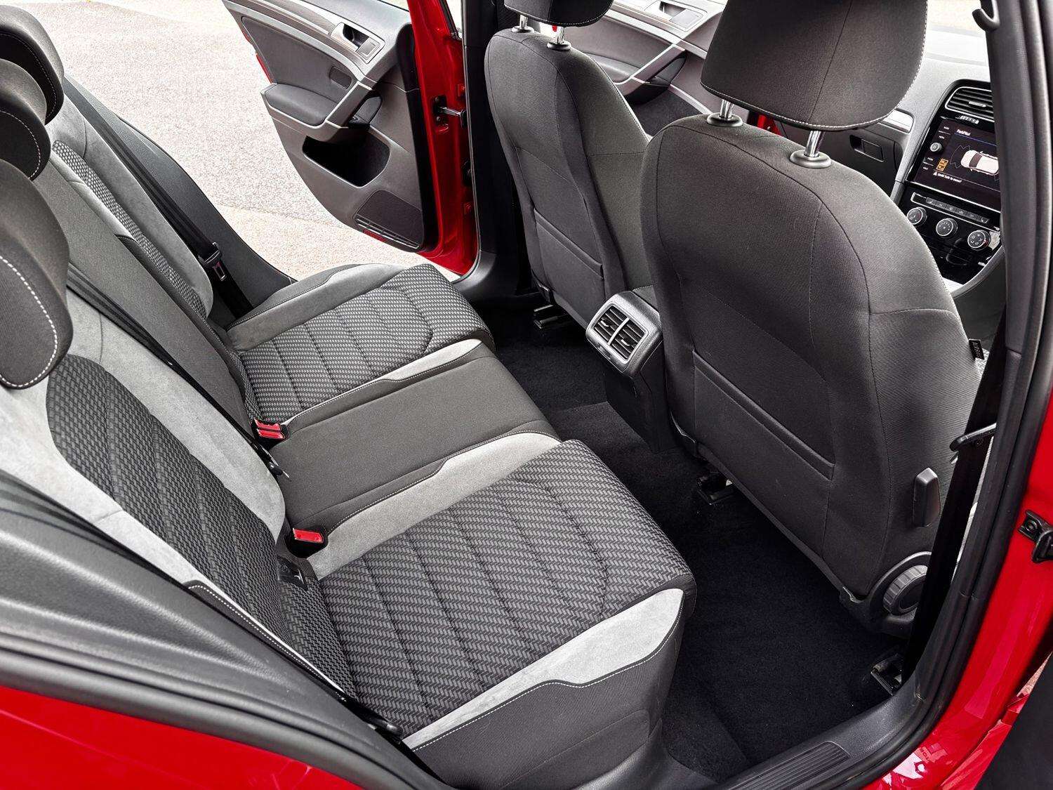 2018 VOLKSWAGEN GOLF 2018 VOLKSWAGEN GOLF