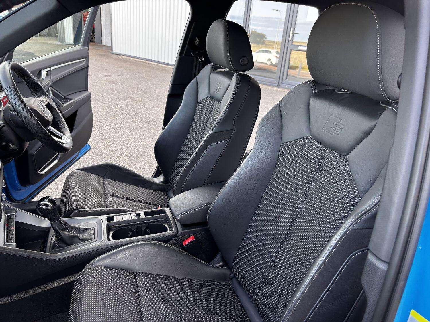 2019 AUDI Q3 2019 AUDI Q3