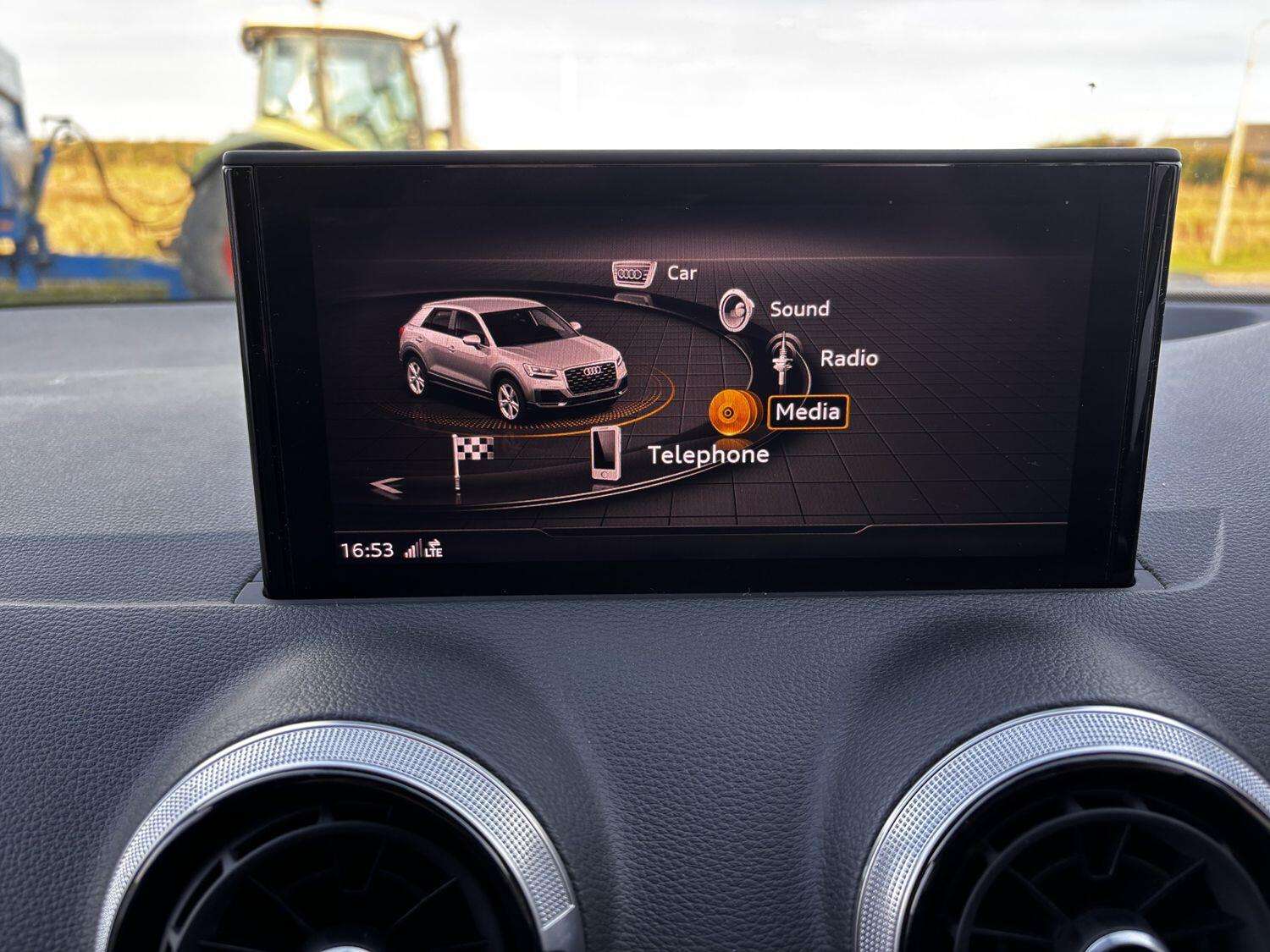 2021 AUDI Q2 2021 AUDI Q2