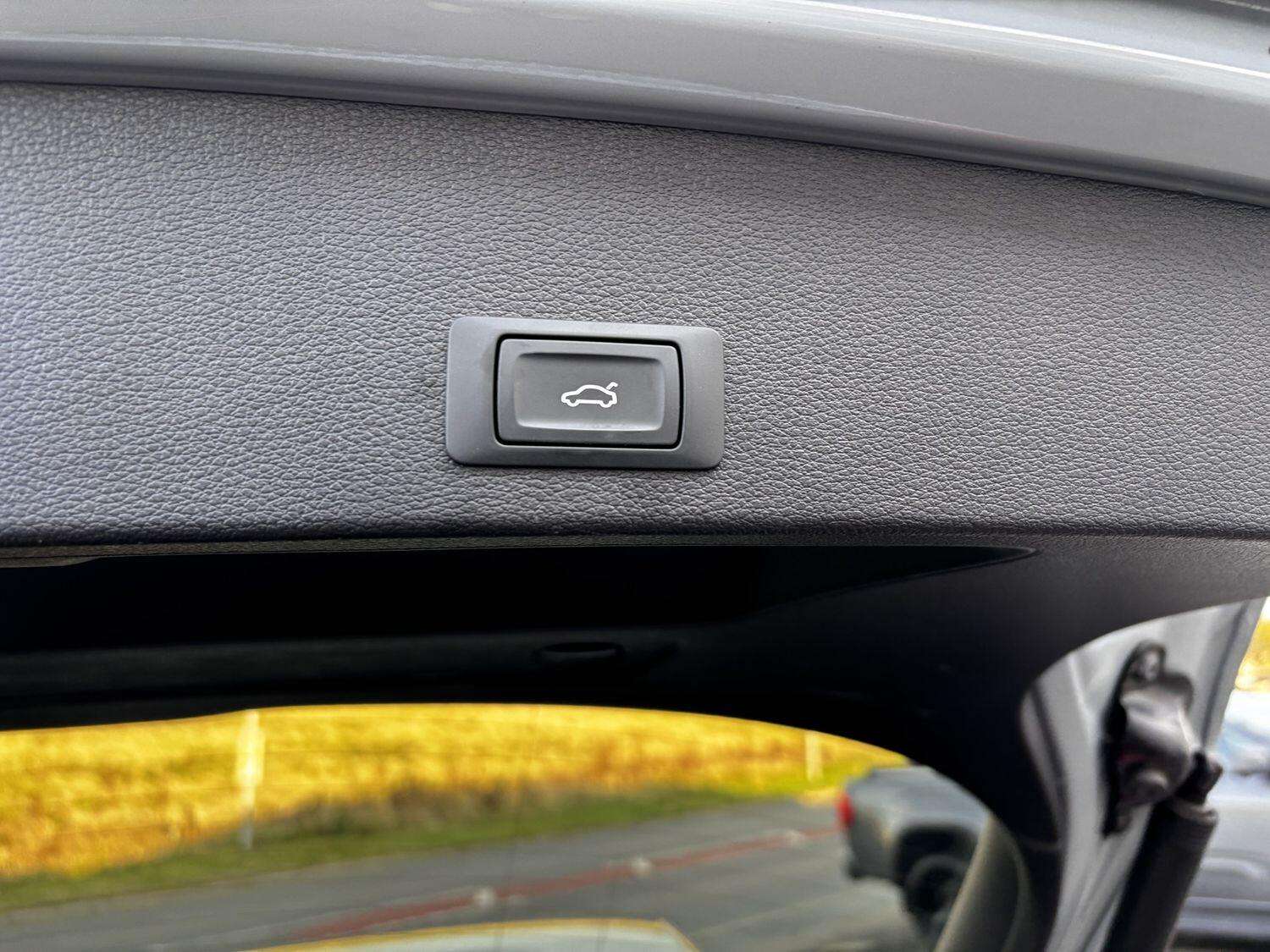 2021 AUDI Q2 2021 AUDI Q2