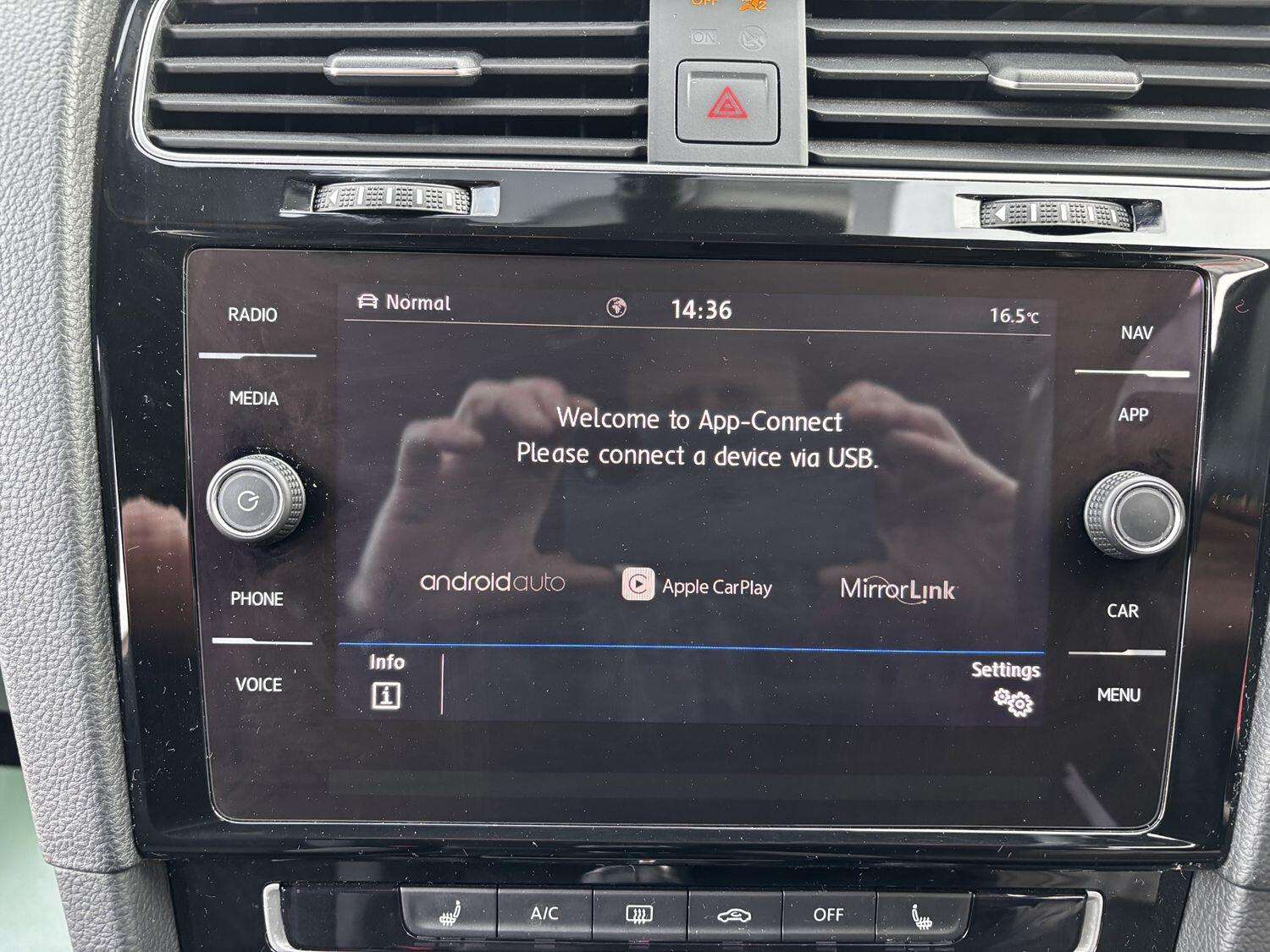 2018 VOLKSWAGEN GOLF 2018 VOLKSWAGEN GOLF