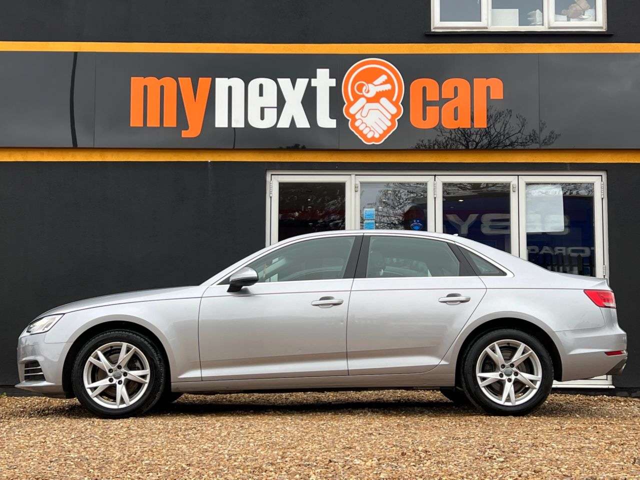 2018 AUDI A4 2018 AUDI A4