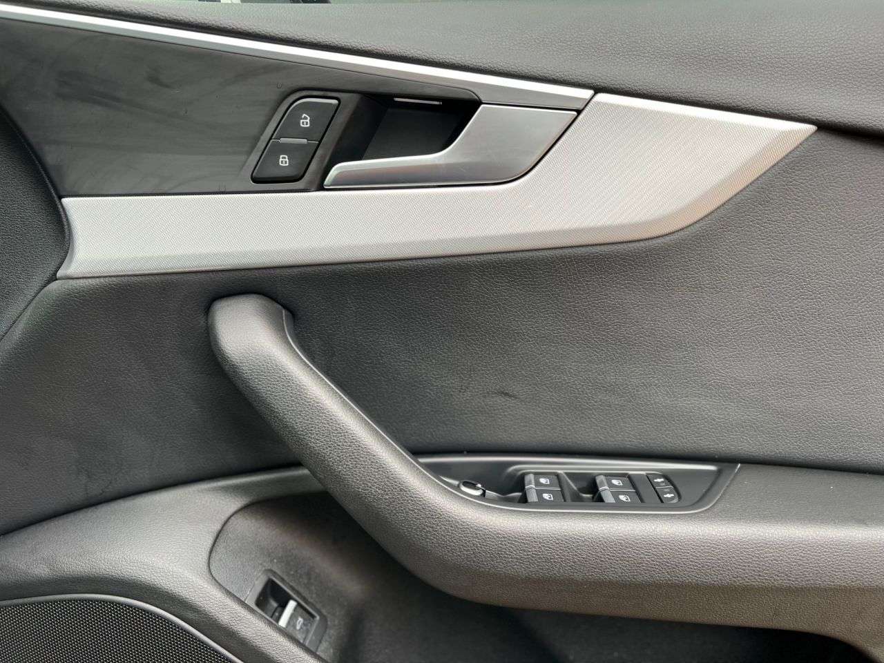 2018 AUDI A4 2018 AUDI A4