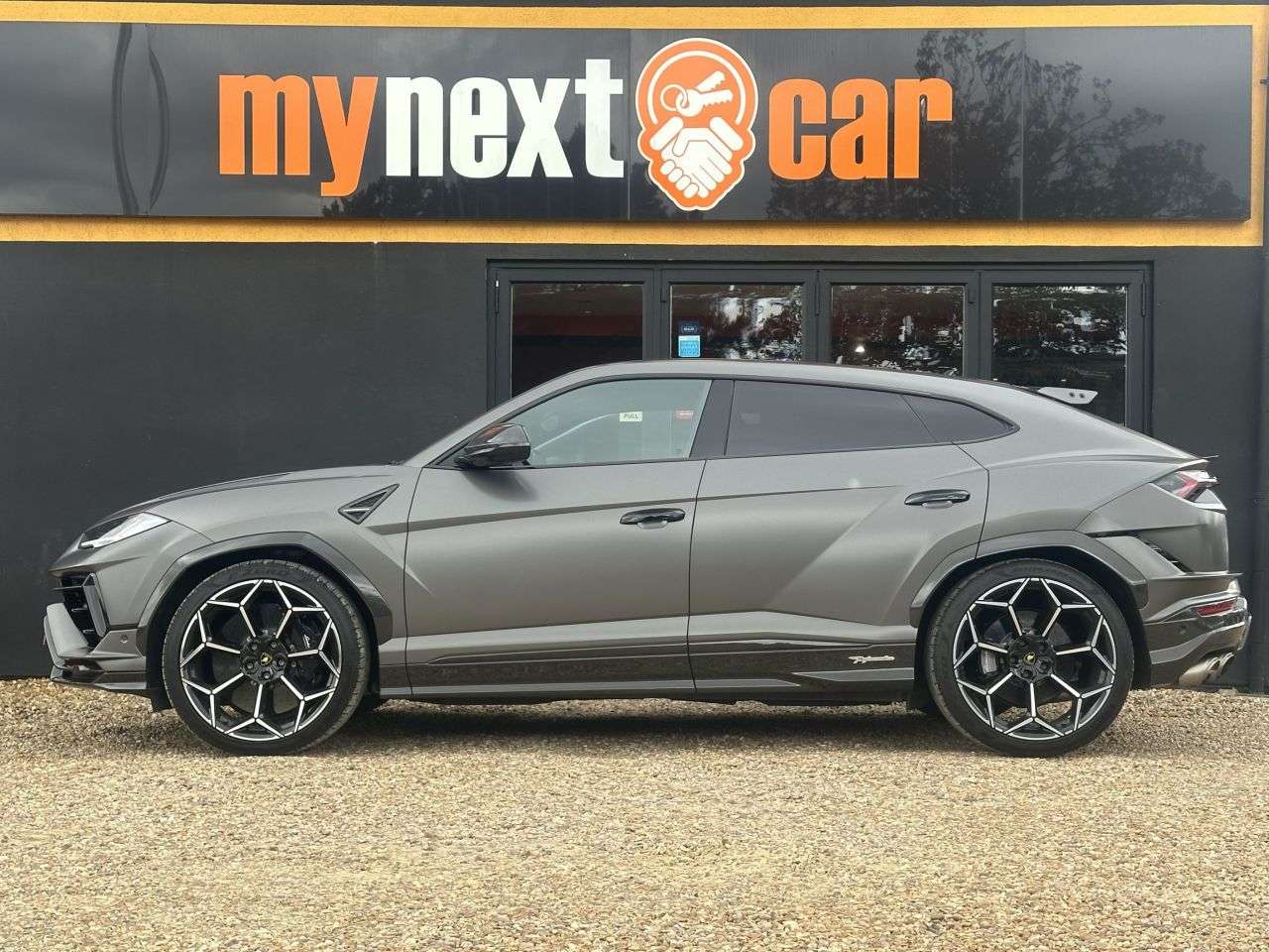 2023 LAMBORGHINI URUS 2023 LAMBORGHINI URUS