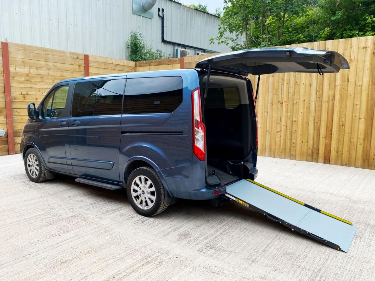 Check out this Ford Tourneo Custom 2018 Diesel Automatic