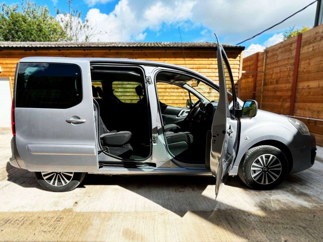 2018 PEUGEOT PARTNER TEPEE 2018 PEUGEOT PARTNER TEPEE