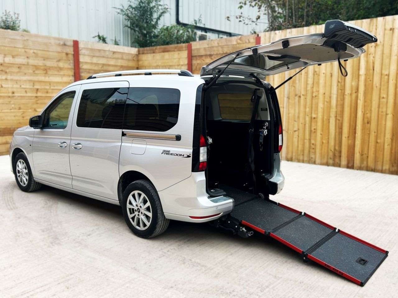 2023 FORD GRAND TOURNEO CONNECT 2023 FORD GRAND TOURNEO CONNECT