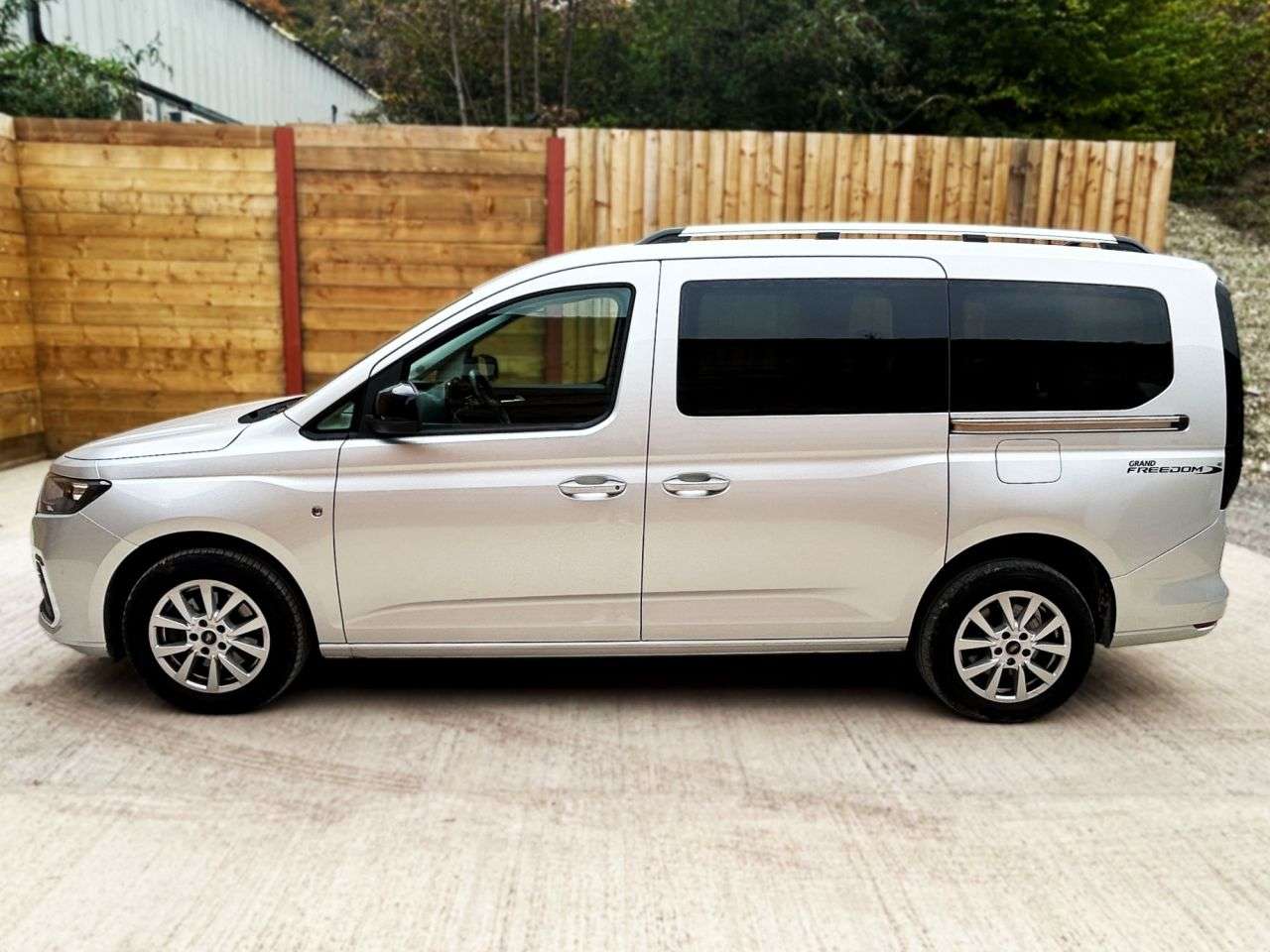 2023 FORD GRAND TOURNEO CONNECT 2023 FORD GRAND TOURNEO CONNECT