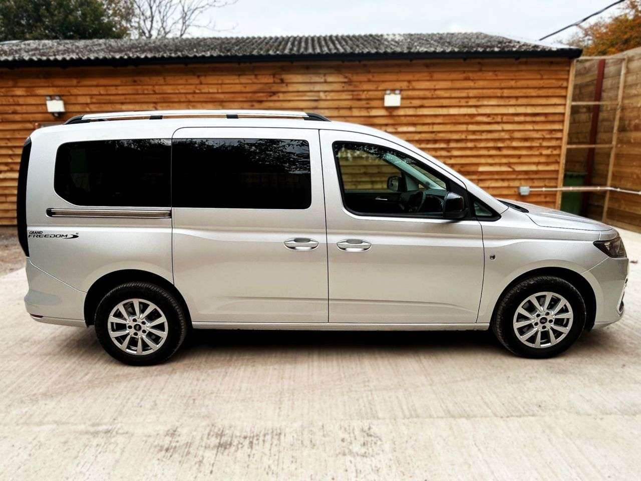 2023 FORD GRAND TOURNEO CONNECT 2023 FORD GRAND TOURNEO CONNECT