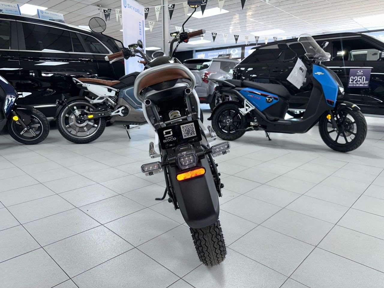 null VMOTO TC null VMOTO TC