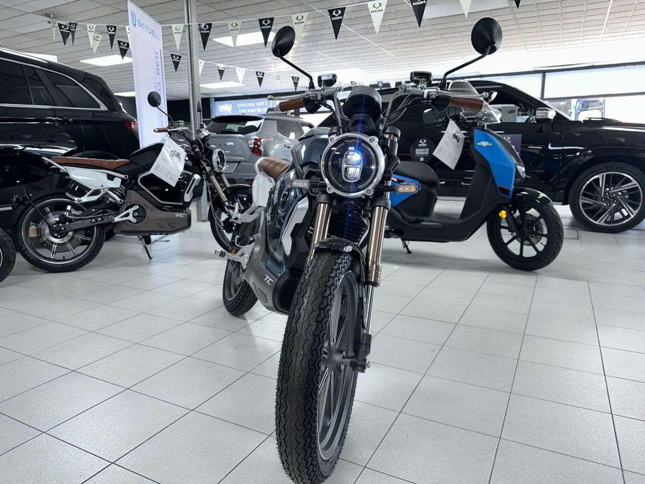 null VMOTO TC null VMOTO TC